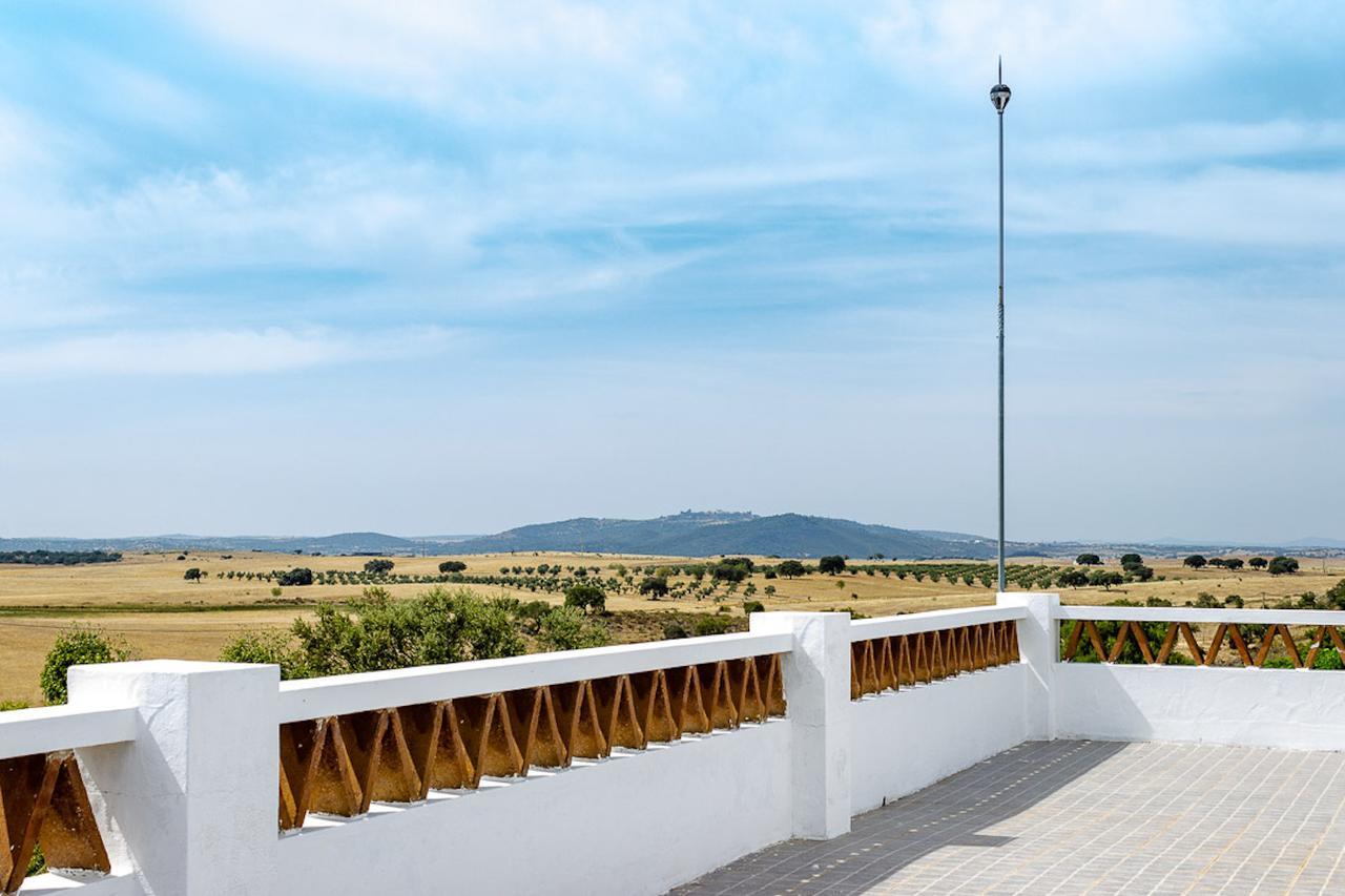 Monte Do Colmeal - Country House & Wine Guest House Mourao Bagian luar foto