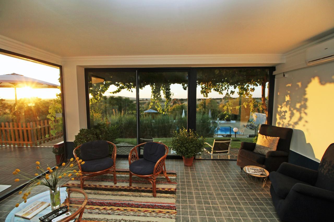 Monte Do Colmeal - Country House & Wine Guest House Mourao Bagian luar foto